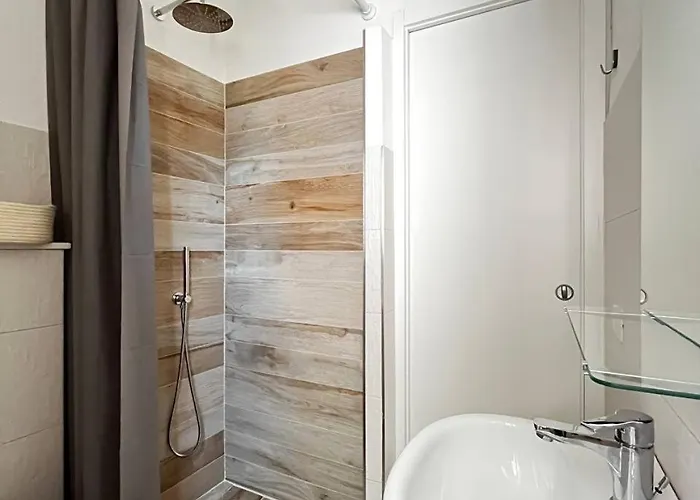 شقة Casa Enrico ألاسيو